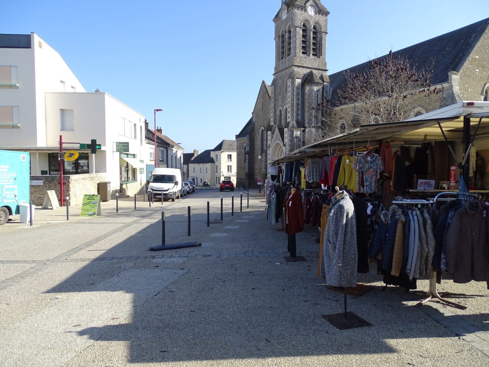 Marché d'Yvré-l'Évêque — photo 1 sur 1
