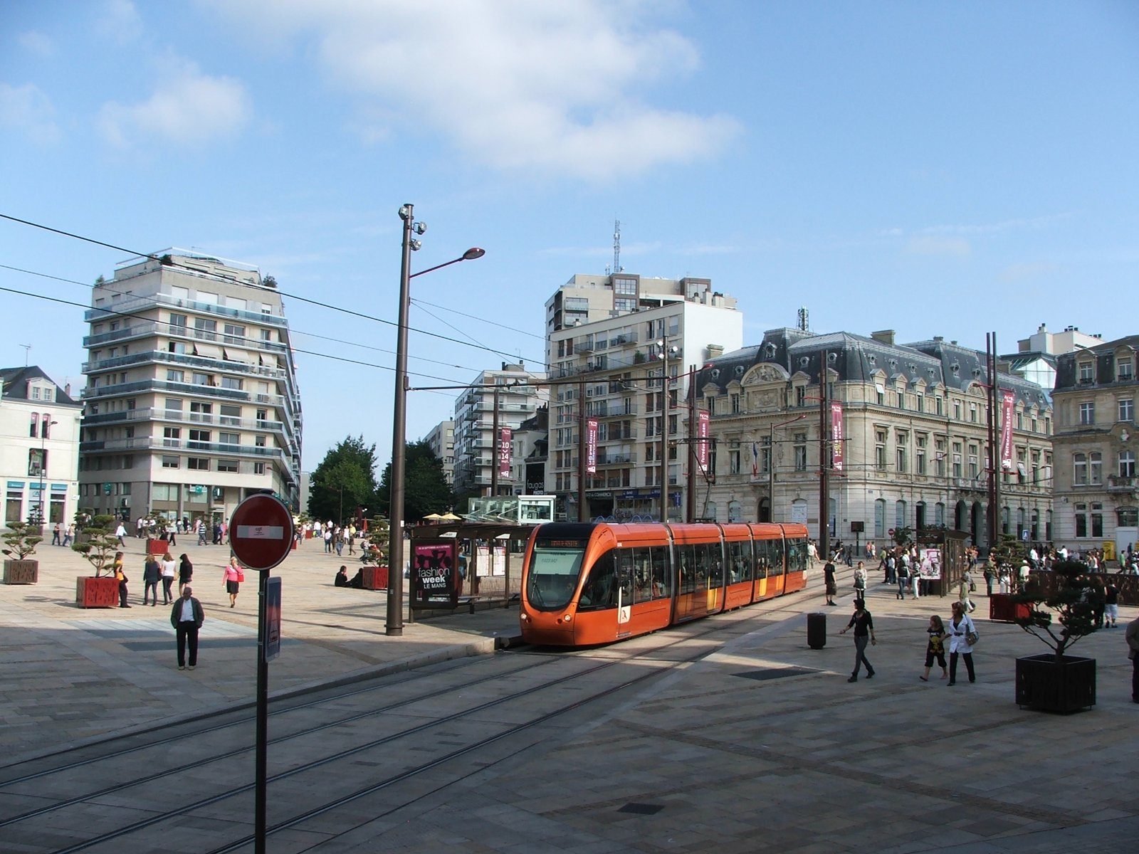Marché de la République — photo 1 sur 2